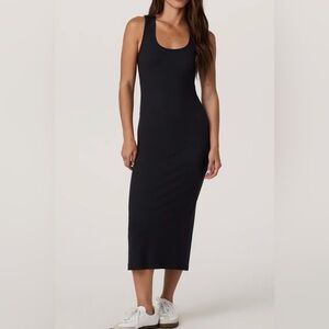 Vuori Scoop Neck Midi Dress Brand- medium